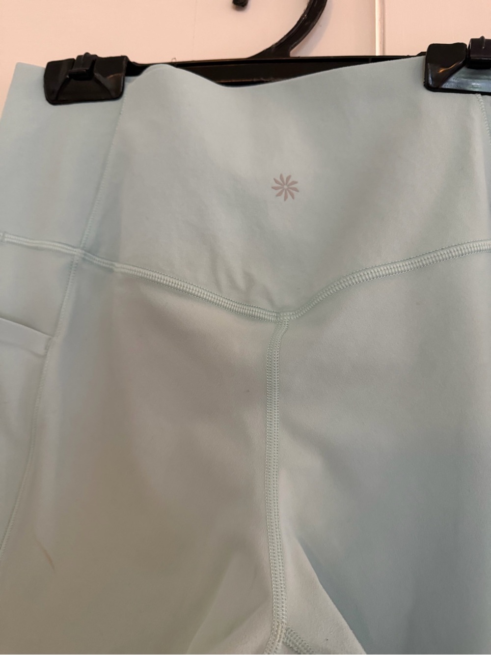 Athleta Women’s Light Blue Leggings. Size L.